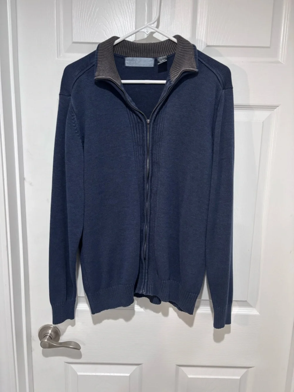 OSCAR DE LA RENTA Men's Navy Zip-Up Sweater with Contrast Collar